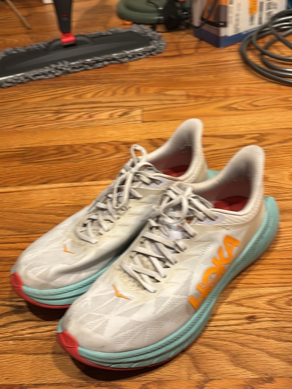 Hoka One One Carbon Fibre Plated Running Shoes